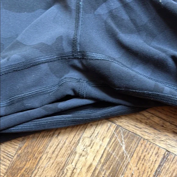 Lululemon | Black Camouflage Align Leggings Size 12. - Picture 3 of 4